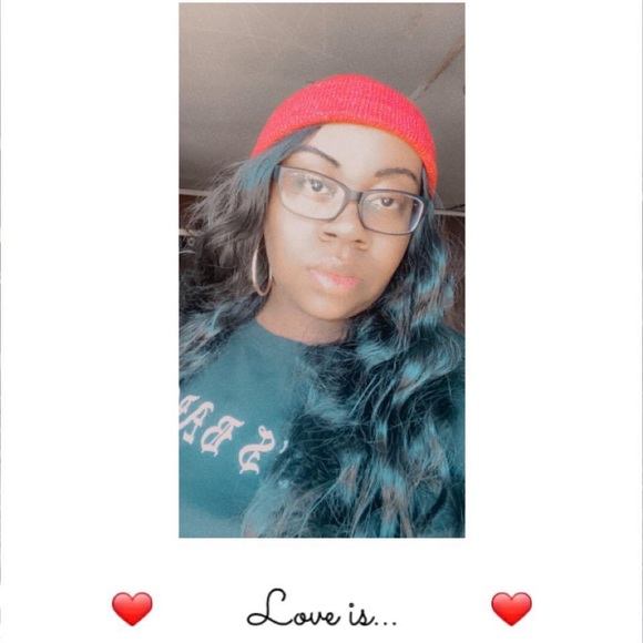 Meet your Posher, Adasha - Picture 1 of 1